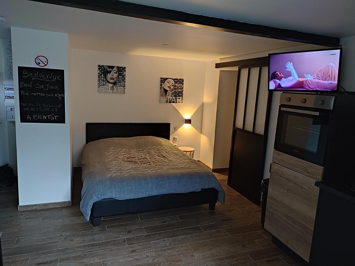 Charmante petite maison cosy style industriel Longuenesse Exterior foto